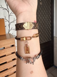 (Category: ) located in . Submitted by alavishglam (Listing ID 1463737759, Image 1). Description: .