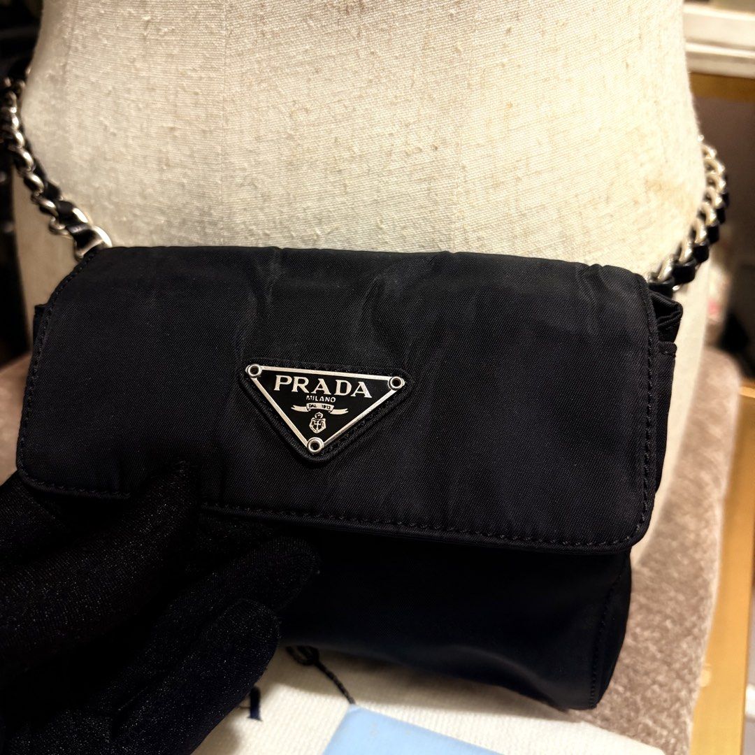 Authentic Prada Tessuto Nero Belt Bag on Chain (Category: Luxury Bags & Wallets) located in Binangonan. Submitted by makoleksyon (Listing ID 1464812651, Image 2). Description: Excellent condition Like new No flaws Rank A Super black pa Size: H-4.5 x W-6 x D-2 inches Comes with box, dust bag and authenticity card Bulldog under zip Bought in Japan 💯% Authentic Money back guarantee .