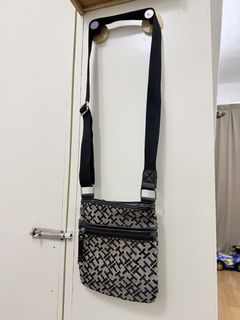 (Category: ) located in . Submitted by 1001thriftshop (Listing ID 1464820498, Image 1). Description: .