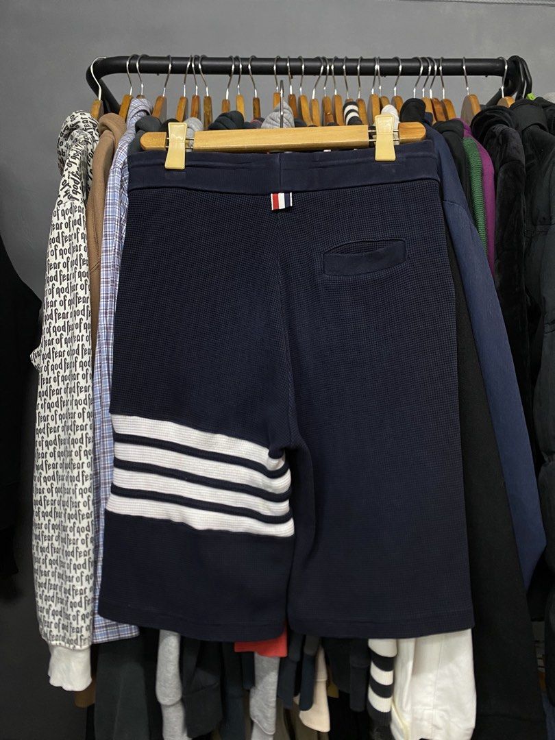 Authentic Thom Browne Engineered Classic 4 Bar (Category: Shorts) located in Manila. Submitted by freshfindresale (Listing ID 1464818811, Image 2). Description: Waist: 30-34 Length: 22.5 Good to Very good condition 9/10 colorrate Need rewash.