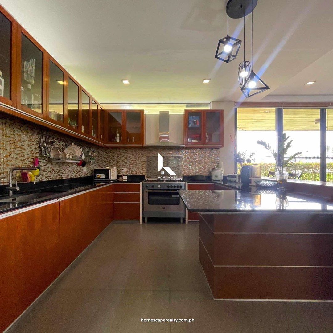 Ayala Westgrove Heights (Category: House & Lot) located in Santa Rosa. Submitted by declutter_11 (Listing ID 1464835217, Image 3). Description: 🏡 House & Lot for Sale | Ayala Westgrove Heights A beautiful opportunity to own a spacious home in Ayala Westgrove Heights, Silang, Cavite, one of Ayala Land Premier’s premier residential communities. 📍 Location: Ayala Westgrove Heights 📐 Lot Area: 518 sqm 🏠 Floor Area: 458 sqm 🛏️ Bedrooms: 4 🚿 Comf