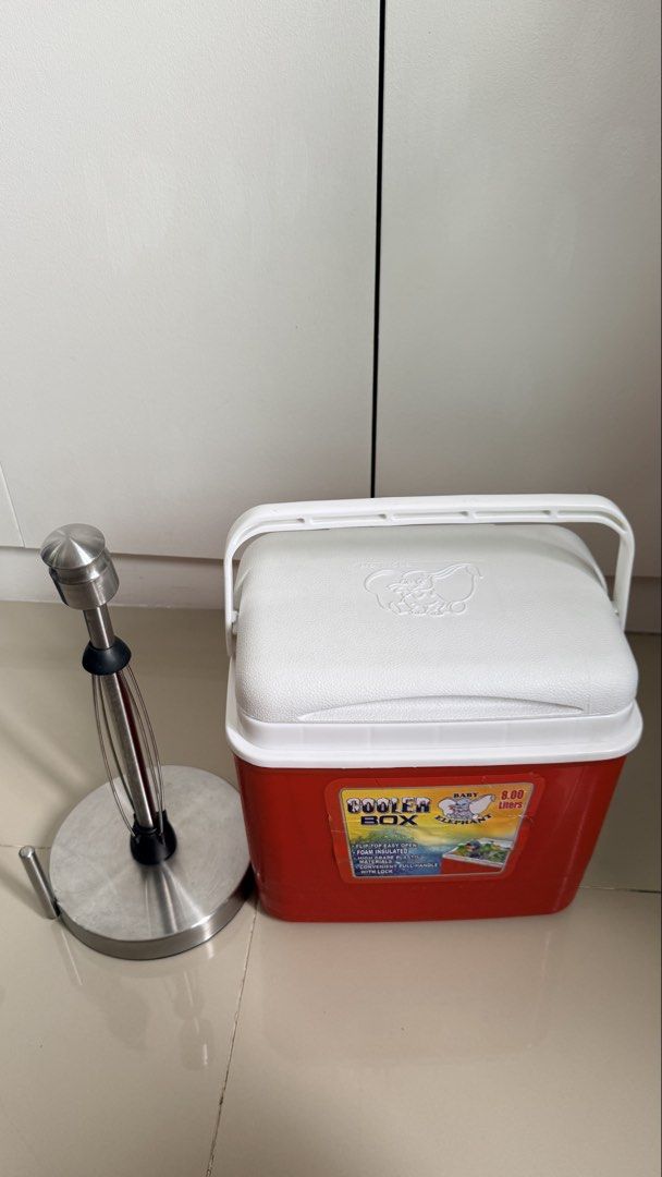 Baby Elephant 8L Cooler Box (Category: Food Organization & Storage) located in Quezon City. Submitted by shane_blueraee (Listing ID 1464854432, Image 1). Description: Baby Elephant Cooler - 8-liter capacity - Compact size - Color: Red and White FREE: Paper towel holder.