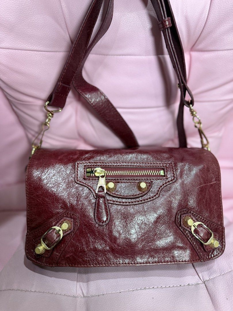 Balen sling (Category: Announcements) located in Surigao. Submitted by ziensap1008873 (Listing ID 1464864079, Image 1). Description: Preloved Not guaranteed Self-authentication .