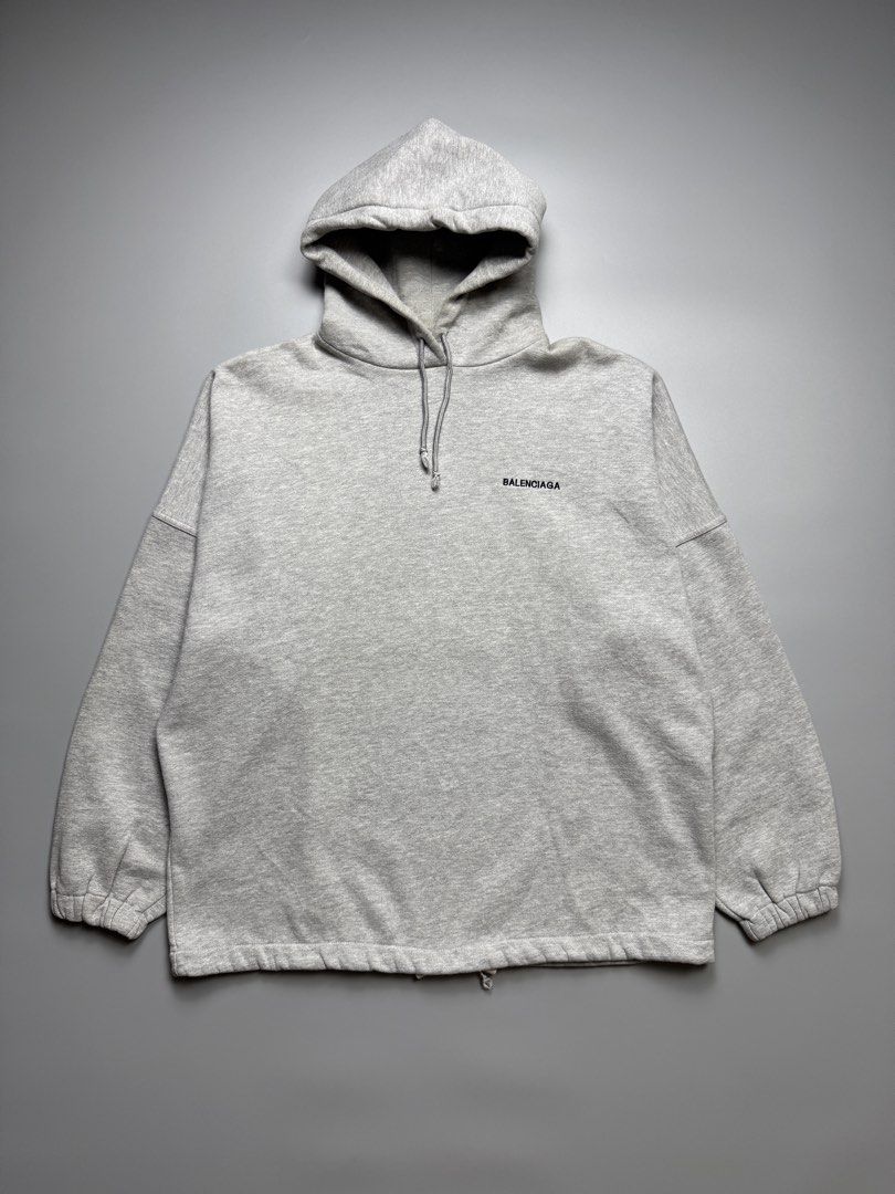 Balenciaga - SS/18 Archetype Pull Over Hoodie (Category: Luxury Apparel) located in Quezon City. Submitted by japon_rose (Listing ID 1464851408, Image 1). Description: READ DESCRIPTION FIRST BEFORE YOU START A DEAL Please do self authenticate all photos are been posted Unisex/ Balenciaga - SS/18 Archetype Pull Over Hoodie Color: Gray Size: Small on tag (Boxy Fit) Length: 28 Width: 29 Shoulder: 34 Sleeves: 18 Hem: 23.5 (Adjustable string) (MEASURE