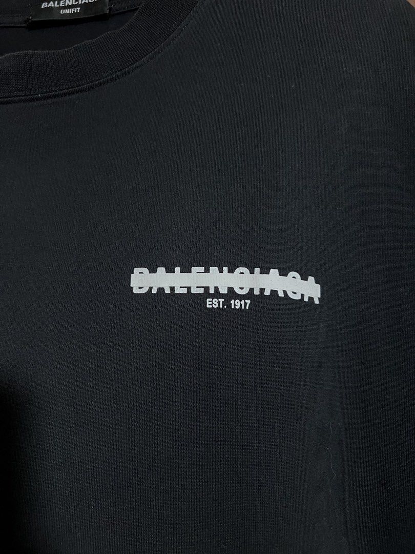 Balenciaga Black Shirt (Category: Tshirts & Polo Shirts ) located in Manila. Submitted by thriftpoint99 (Listing ID 1464890198, Image 2). Description: 23x29.5 Issue hairline print Good condition.