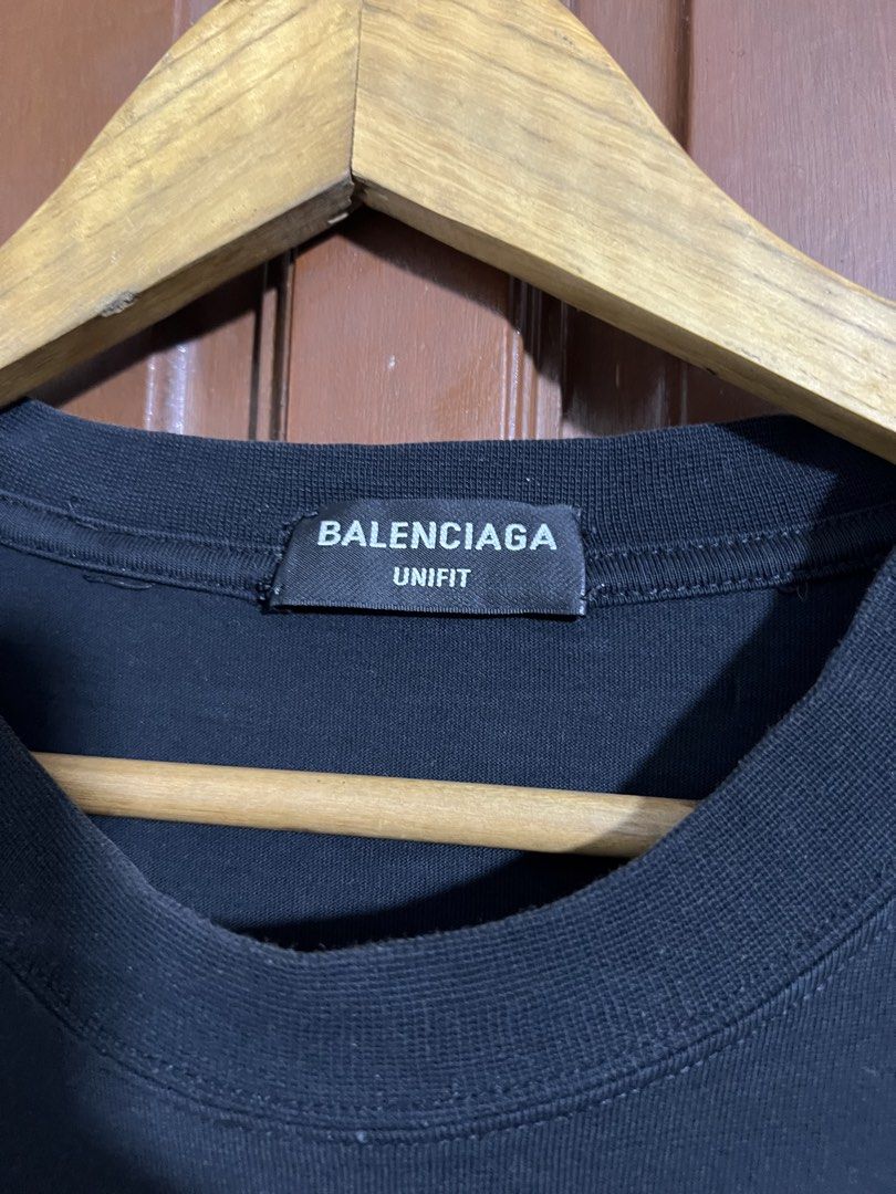 Balenciaga Black Shirt (Category: Tshirts & Polo Shirts ) located in Manila. Submitted by thriftpoint99 (Listing ID 1464890198, Image 3). Description: 23x29.5 Issue hairline print Good condition.