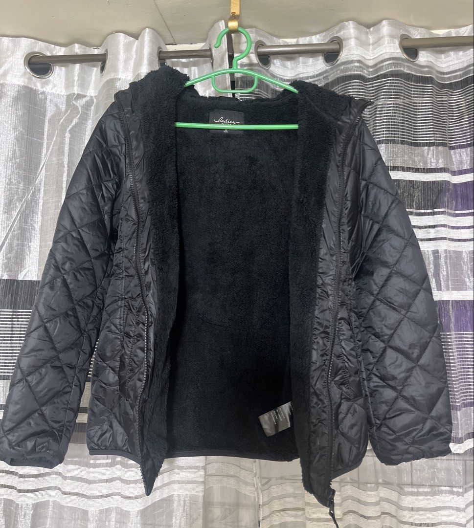 BALENO Ladies Jacket (Medium) (Category: Coats, Jackets and Outerwear) located in Manila. Submitted by dayclutter (Listing ID 1464906317, Image 2). Description: .
