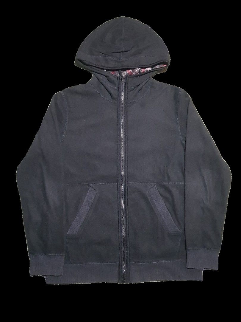 BALENO REVERSABLE TECHFLEECE JACKET (Category: Coats, Jackets and Outerwear) located in Manila. Submitted by arttchive (Listing ID 1464922121, Image 1). Description: Baleno reversable tech fleece jacket M on tag Length: 26 Sleeve: 28 Width: 19 Color rate: 9/10 Excellent condition ₱349.00+shipp Available✅.
