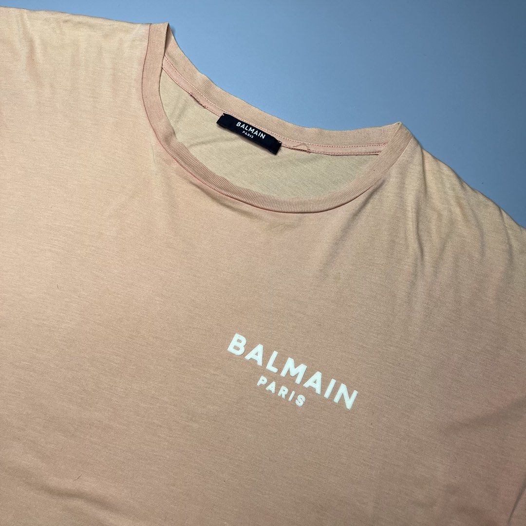 BALMAIN PARIS (Category: Shirts) located in Manila. Submitted by aaaaaahhhhhh (Listing ID 1464816656, Image 2). Description: XS 20.5W 24L Loose stitching near neck tag Lalamove or J&t Express + Shipping fee.