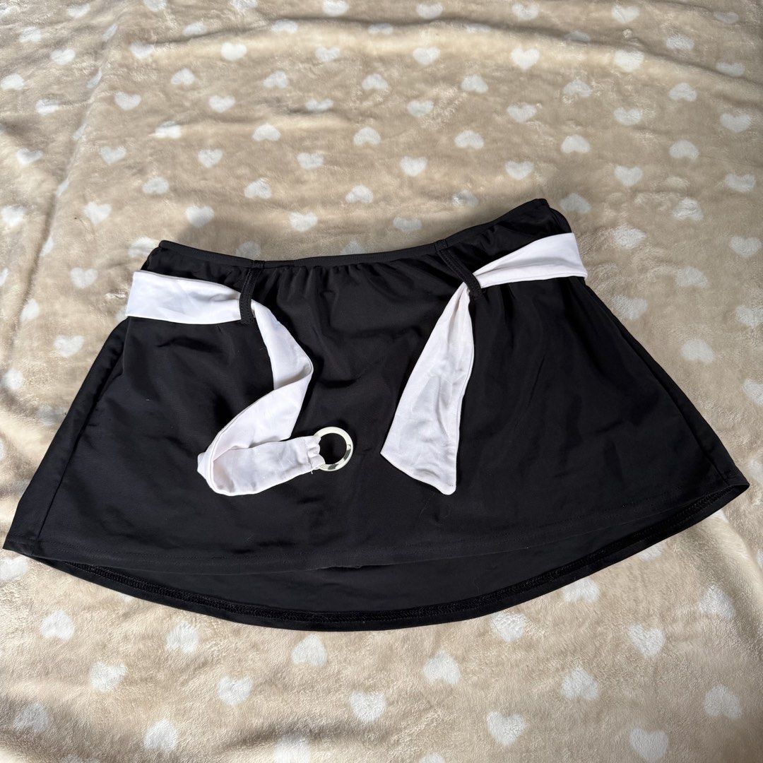 Baltex skirt (Category: Skirts) located in Manila. Submitted by shefindshope (Listing ID 1464885916, Image 1). Description: .