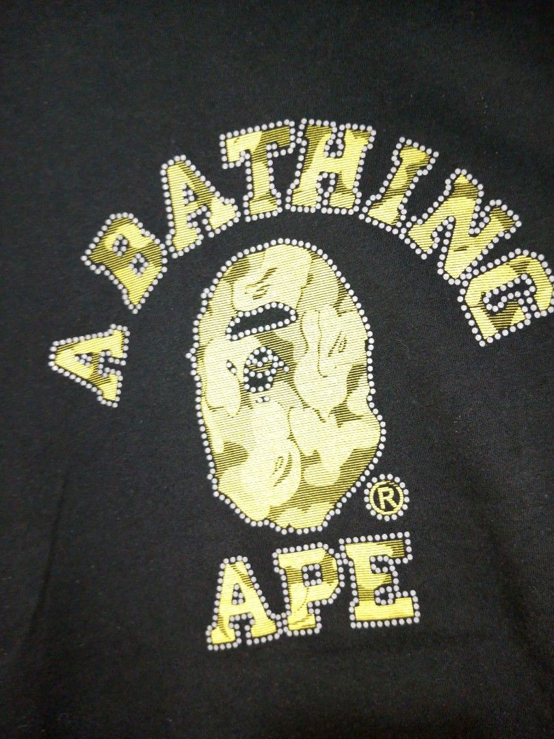 Bape College tee (Category: Activewear) located in San Pablo. Submitted by thriftyjd (Listing ID 1464872994, Image 2). Description: Dimes: L27 x W21 Condition/color rate: 9/10 No Issue.