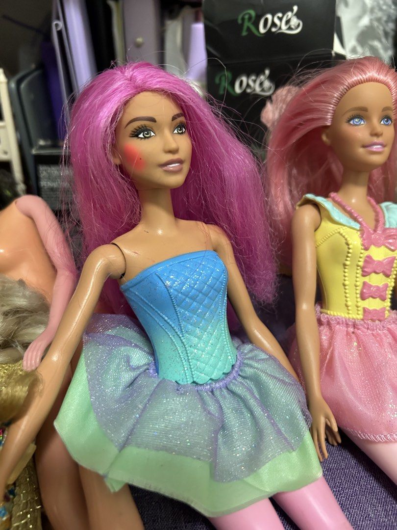 barbie dreamtopia SET (Category: Kids Toys) located in Manila. Submitted by duhyahn (Listing ID 1464902781, Image 3). Description: Barbie Dreamtopia fairy princess set price.