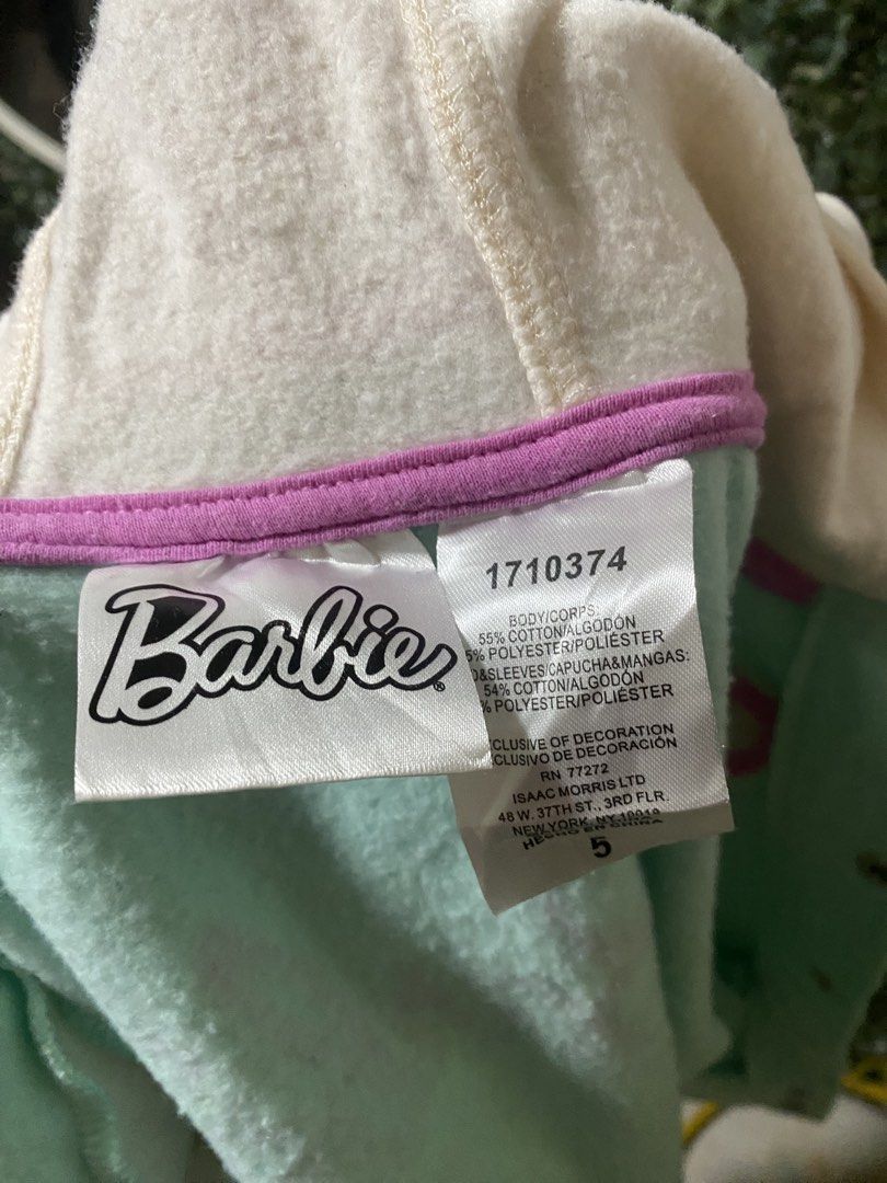 Barbie mattel jacket with hoodie (Category: Babies & Kids Fashion) located in Manila. Submitted by avathriftedcloset (Listing ID 1464966417, Image 3). Description: .