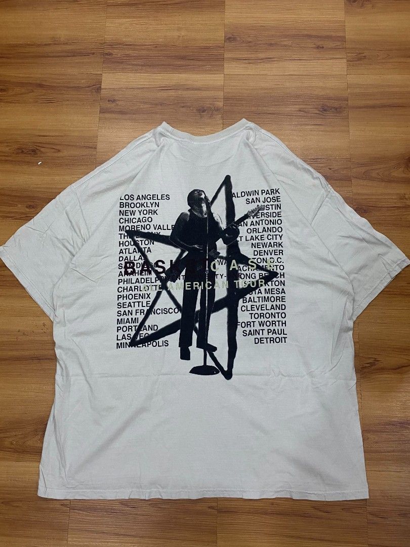 Basketcase Gallery "Gabriel Is A Star" Tshirt (Category: Tshirts & Polo Shirts ) located in Cavite. Submitted by six_thrift.ph (Listing ID 1464899112, Image 1). Description: 26.5x32 Flaws: Minimal washable stain 850 + sf Dasmariñas, Cavite.