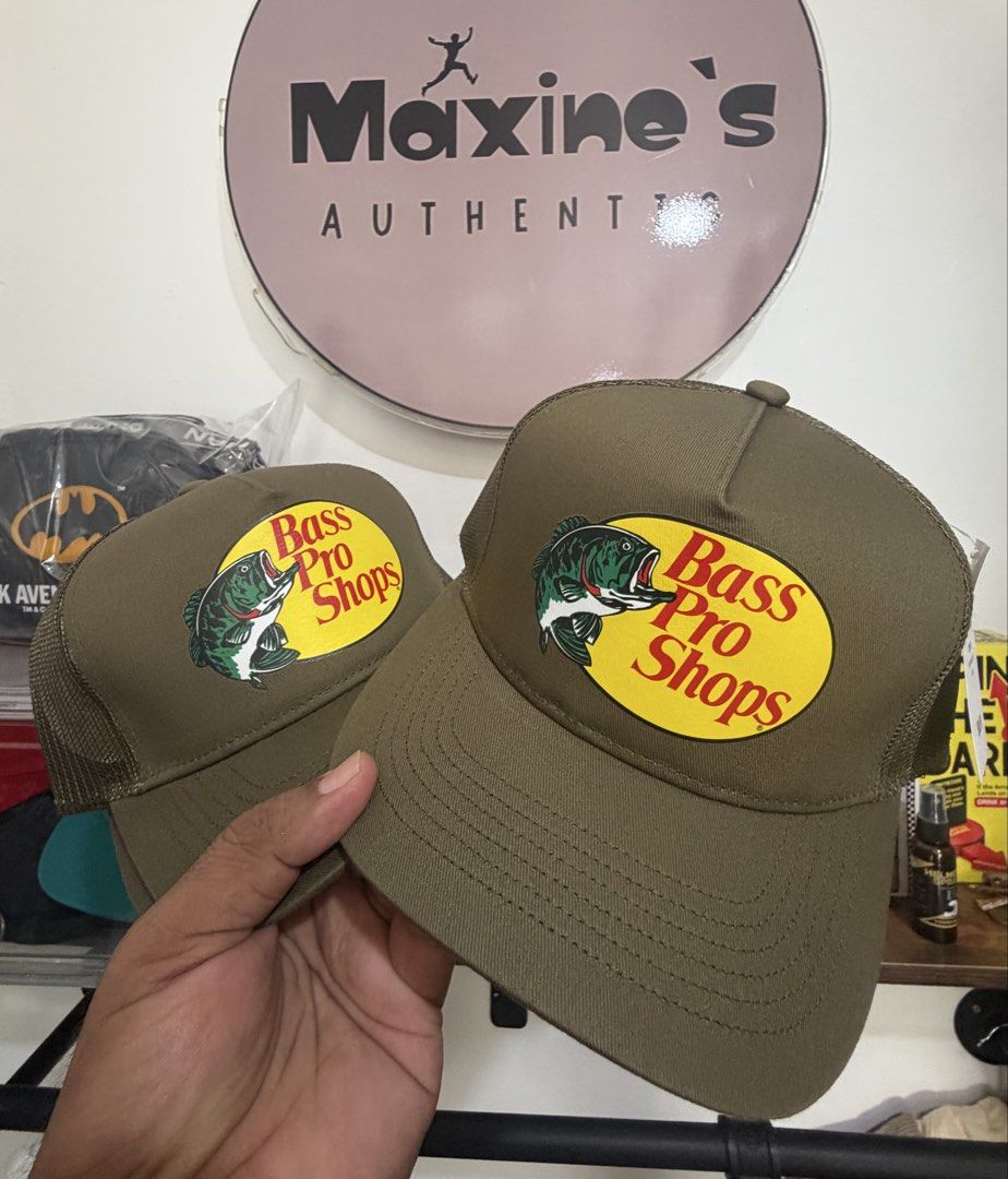 Bass Pro Shops Trucker hat (Category: Caps & Hats) located in Pinamalayan. Submitted by danilotubero08 (Listing ID 1464866546, Image 1). Description: Bass Pro Shops trucker hat olive fresh from Canada legit money back guarantee.
