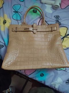 (Category: ) located in . Submitted by MyBella (Listing ID 1464809974, Image 1). Description: .