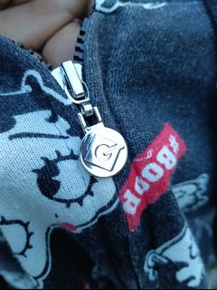 (Category: ) located in . Submitted by gomothriftstore (Listing ID 1464777225, Image 1). Description: .