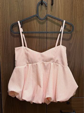 Beyond Collective Bubble Trouble Top (Category: Blouses) located in Malabon City. Submitted by inigomrtn (Listing ID 1464920823, Image 2). Description: [FOR SALE - SELLING FOR SOMEONE] Beyond Collective Bubble Trouble Top P900 only negotiable (bought it originally for P1299) Size XS (see size chart included in the post) Never worn No issues Location - Taguig City Kindly message me if interested. Thanks!.