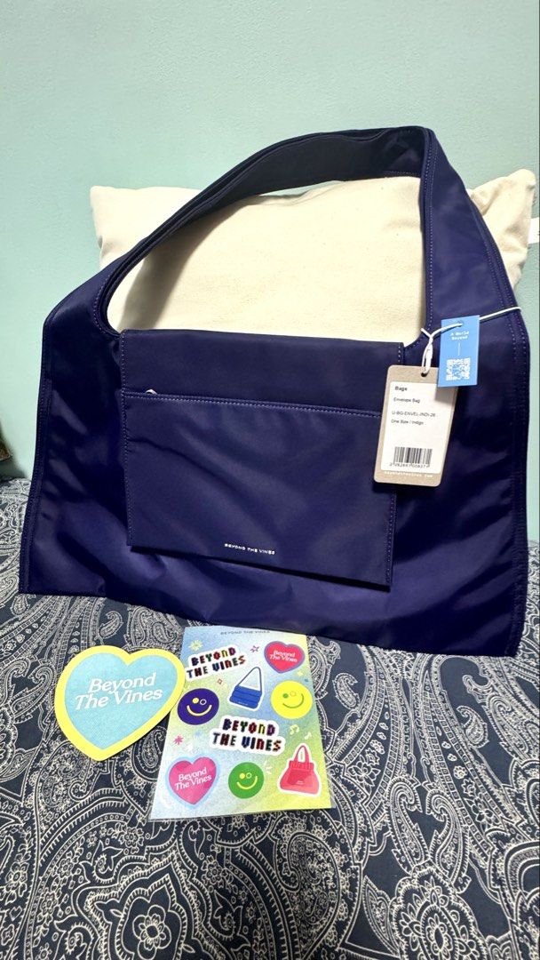 Beyond The Vines Envelope Bag - Indigo (Category: Shoulder Bags) located in Quezon City. Submitted by proudrn (Listing ID 1464898338, Image 1). Description: Brand new with tag Original RFS: bought another color.