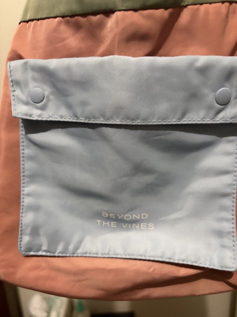 Beyond the Vines Mini Reversible Bag (Category: Shoulder Bags) located in Pateros City. Submitted by mariselly (Listing ID 1464926573, Image 3). Description: -purchased in Singapore -used a few times -great condition -no flaws.