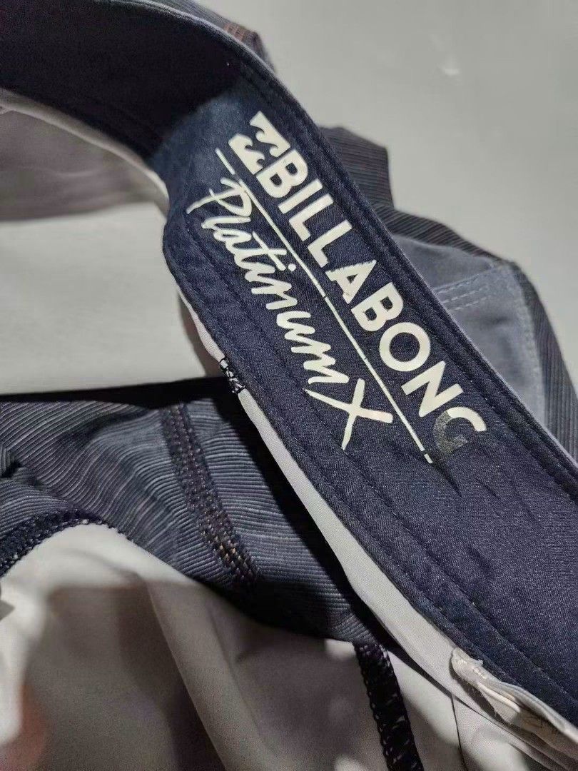 BILLABONG (Category: Activewear) located in General Santos City (Dadiangas). Submitted by alzacksimo35414 (Listing ID 1464887937, Image 3). Description: 650 +sf PHOTO MAY VARY DUE TO LIGHTING 🥰 Brand: BILLABONG packable ✅️actual dimention 30-31 × 18 ✅️as new condition ✅️10 colorate ✅no issue DISCLAIMER: Please note that I ZACK SIMON is not affiliated with or endorsed by any brand. Any brand names or trademarks mentioned are the properties of the