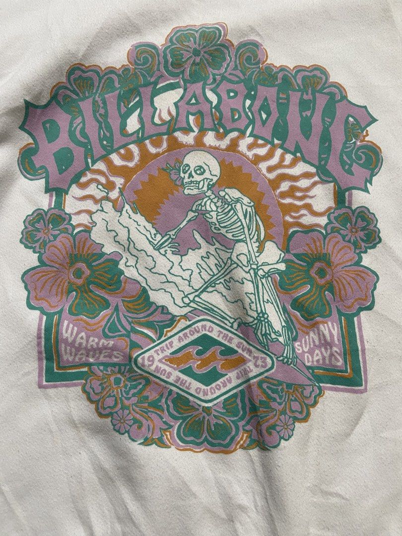 BILLABONG PULLOVER (Category: Swim Trunks & Board Shorts) located in Salug. Submitted by bagdoi_finds (Listing ID 1464883223, Image 2). Description: SIZE SMALL NO ISSUE.
