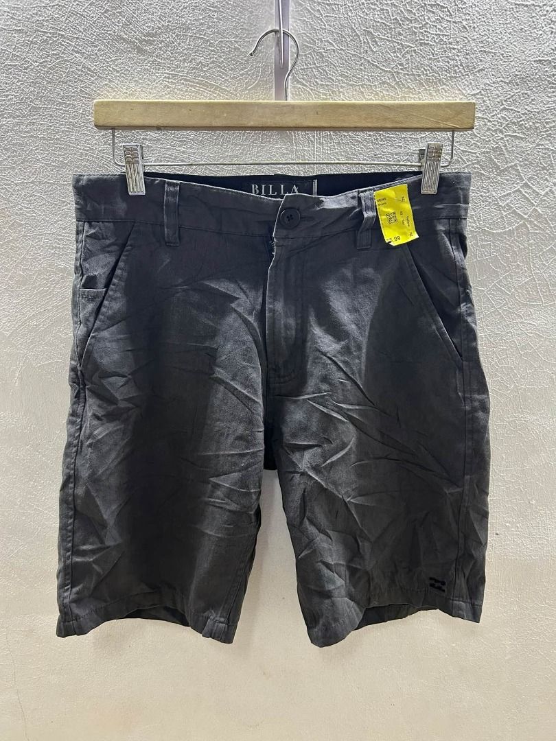 BILLABONG SHORT (Category: Shorts) located in Caloocan City. Submitted by j3ngsanity (Listing ID 1464924603, Image 1). Description: SIZE : 31-32 x 21 x10 ISSUE : SUPER LIIT NA PAINT STAIN SA HEM.