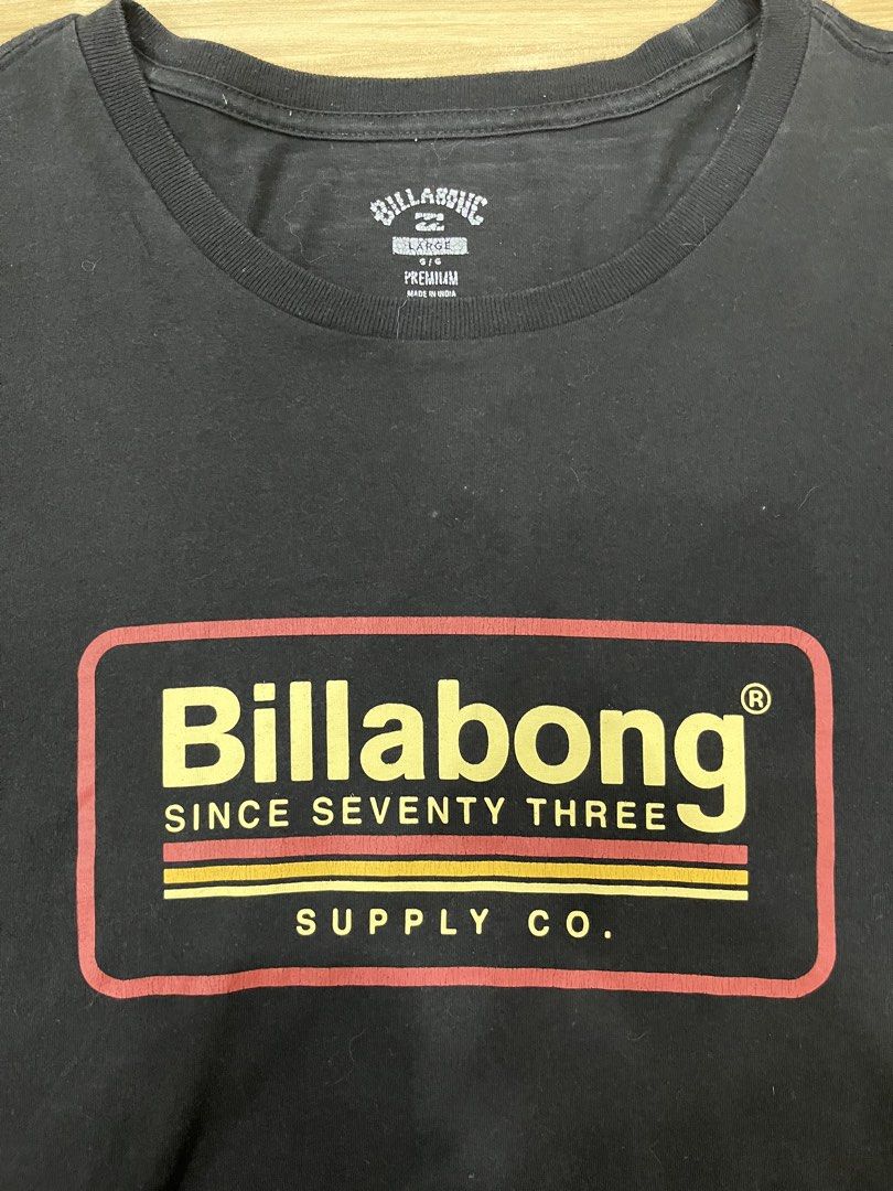Billabong (Category: Tshirts & Polo Shirts ) located in Angeles City. Submitted by thriftsij (Listing ID 1464942595, Image 3). Description: Billabong long sleeve tee in black. Tag shows size large 21.5/27-28 regular fit, comfortable everyday wear..
