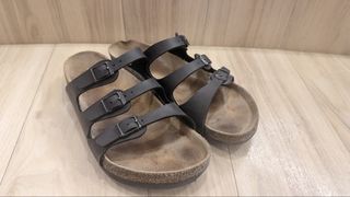 由 yourn_ (刊登 ID 1464720604，圖片 1) 提交，位於 的 (類別：)，說明：。