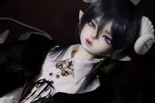 （分類：）位於 。 由 Arzhi 提交（商品編號 1464915347，圖片 1）。簡介： 。