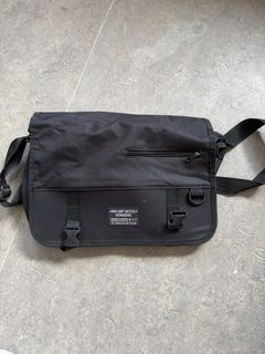 （分類：）位於 。 由 samuel.476 提交（商品編號 1464788961，圖片 1）。簡介： 。