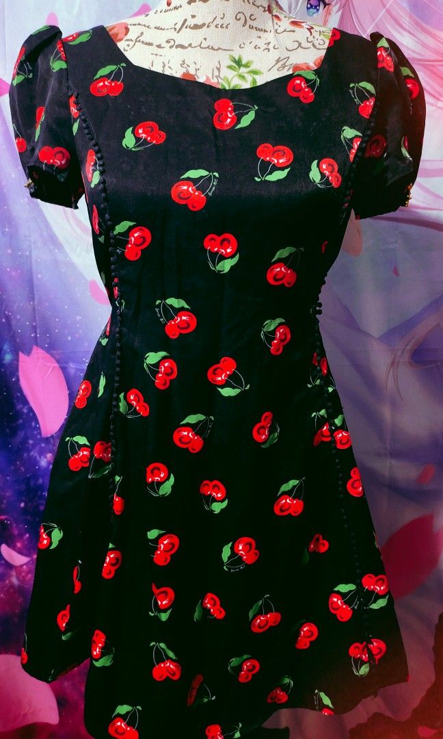 Black Cherry puff sleeve mini dress (Category: Dresses) located in Pateros City. Submitted by soshifem (Listing ID 1464957196, Image 1). Description: size xs-small very elegant in actual.