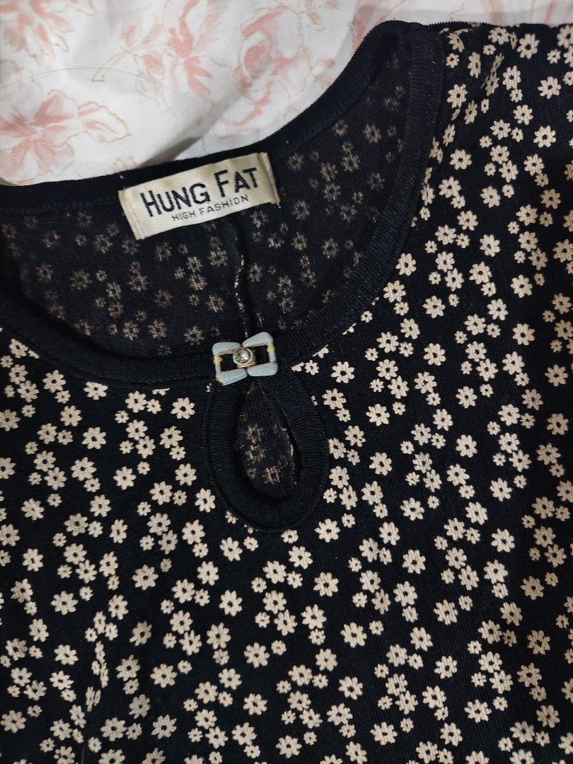 black floral midi dress (Category: Dresses) located in Bulacan. Submitted by angel.decluttersx (Listing ID 1464904121, Image 3). Description: s-m heavy and thick cotton fabric material no issue good quality good as new pa.