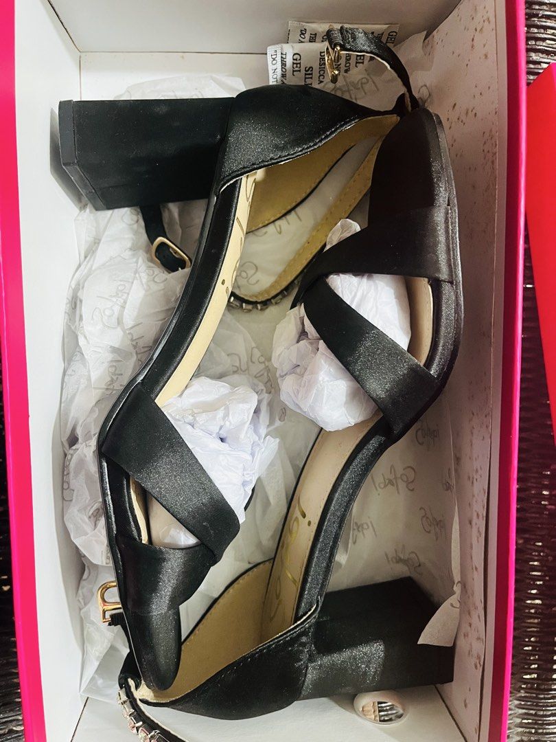 Black heels (Category: Heels) located in Santa Rosa. Submitted by aespamd (Listing ID 1464911645, Image 1). Description: Sofab! Black heels Size 8 Used once for an event.