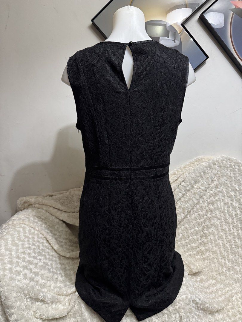 Black Lace Dress Size 16 #2 (Category: Dresses) located in Marikina City. Submitted by lorradel (Listing ID 1464833712, Image 3). Description: - Brand: Target Collection - Size: 16 (tag attached) - Color: Classic Black - Design: Elegant sleeveless black lace with scoop neckline - Details: Satin trim, double satin waistband, and back keyhole with button closure - Bonus: Includes original extra spare button in attached pouch - Condition: Brand new 
