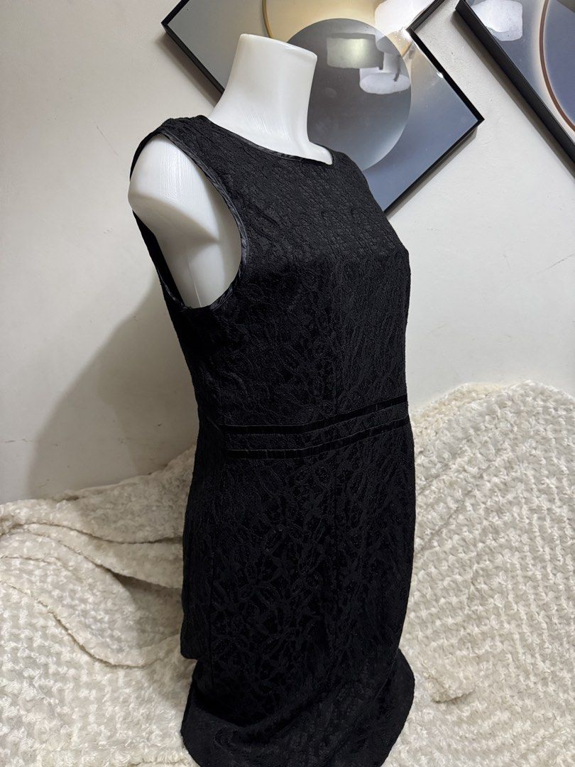Black Lace Dress Size 16 #2 (Category: Dresses) located in Marikina City. Submitted by lorradel (Listing ID 1464833712, Image 2). Description: - Brand: Target Collection - Size: 16 (tag attached) - Color: Classic Black - Design: Elegant sleeveless black lace with scoop neckline - Details: Satin trim, double satin waistband, and back keyhole with button closure - Bonus: Includes original extra spare button in attached pouch - Condition: Brand new 