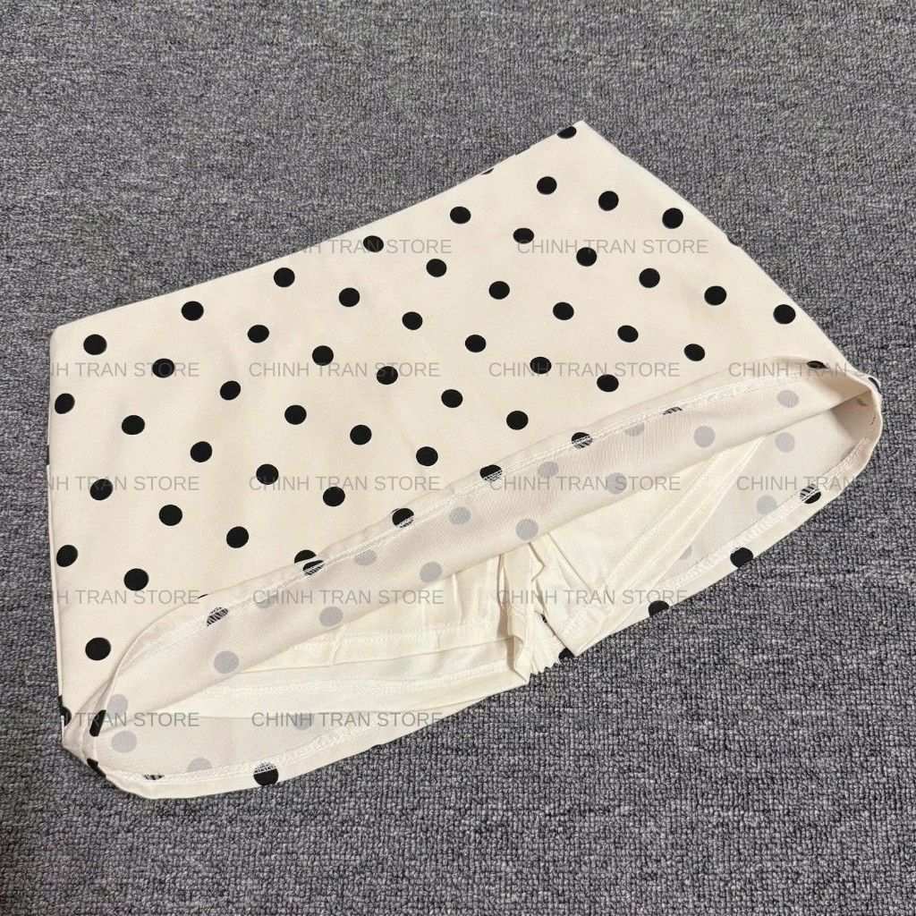 BLACK Polka Dot Mini Skirt Short Skort (with inner lining) (Category: Skirts) located in Cavite. Submitted by lovegoodco. (Listing ID 1464945675, Image 3). Description: READ DESCRIPTION: FIRST TO PAY, YOURS. What you see is what you will really get. Kung anong nakikita mo yun mismo makukuha mo sa tagalog. When worn & lowballers will not be entertained. • Double material quality •BLACK color only, as posted •Limited sizes available 📍 Dasmariñas, 