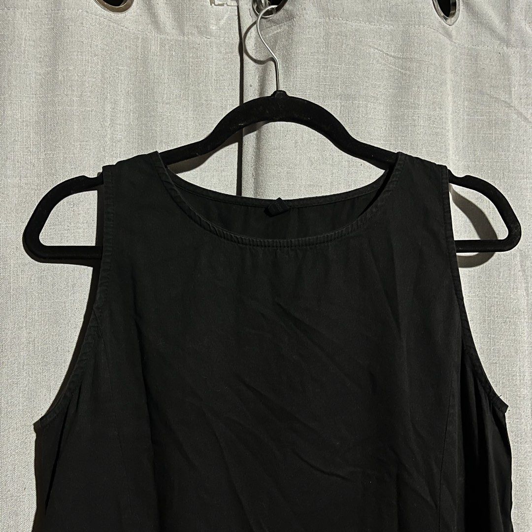 Black Sleeveless Midi Dress (Category: Dresses) located in Tanjay. Submitted by febmarie (Listing ID 1464925651, Image 3). Description: With pockets 📍 Negros Oriental 📦 J&T — SF c/o buyer.
