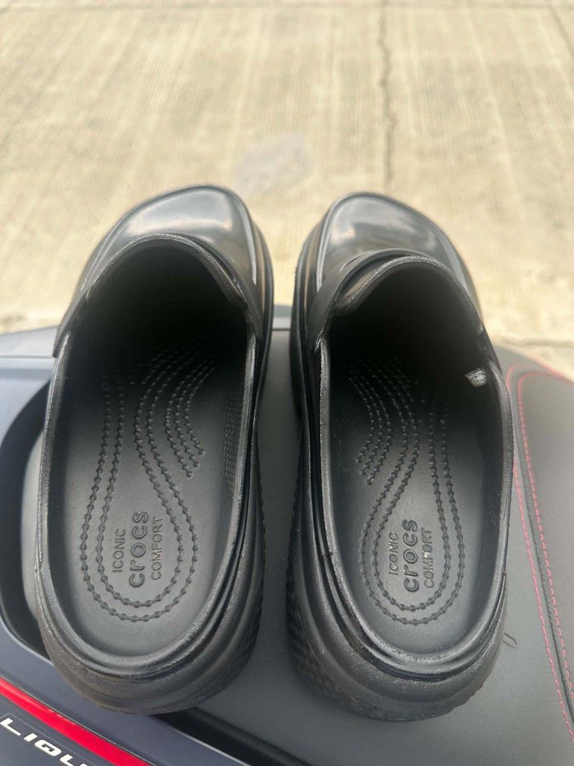 Black Stomp Loafers (Category: Sandals) located in Cagayan de Oro. Submitted by vaststar_821a3e (Listing ID 1460429371, Image 3). Description: .