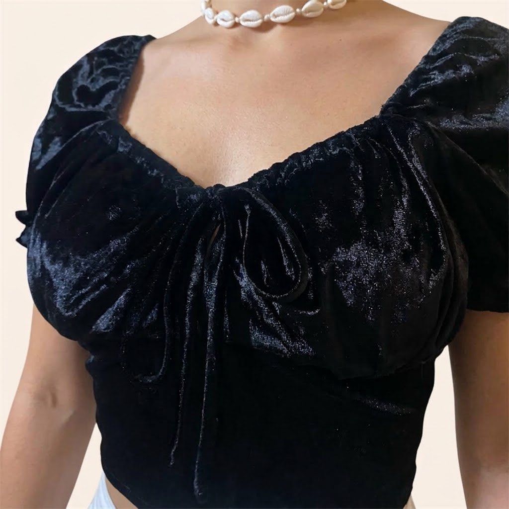 Black Velvet Crop Top (Category: Others Tops) located in Quezon City. Submitted by justine_xx (Listing ID 1464846570, Image 2). Description: 🖤 Black Velvet Milkmaid Crop Top 🖤 DETAILS * Fabric: Soft crushed velvet * Features: Ruched bust, adjustable tie-front, romantic puff sleeves, sweetheart neckline * Size: Large to Semi Large MEASUREMENTS (in inches) * Bust: 36” – 38” * Waist: 30” – 33” * Length: 18” ‼️ PLEASE READ BEFORE BUYING ‼️ 📍 Locat