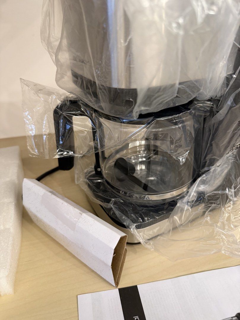 Blakk Coffee Maker (Category: Coffee & Tea Tableware) located in Marikina City. Submitted by cluttermatters (Listing ID 1464952613, Image 3). Description: .