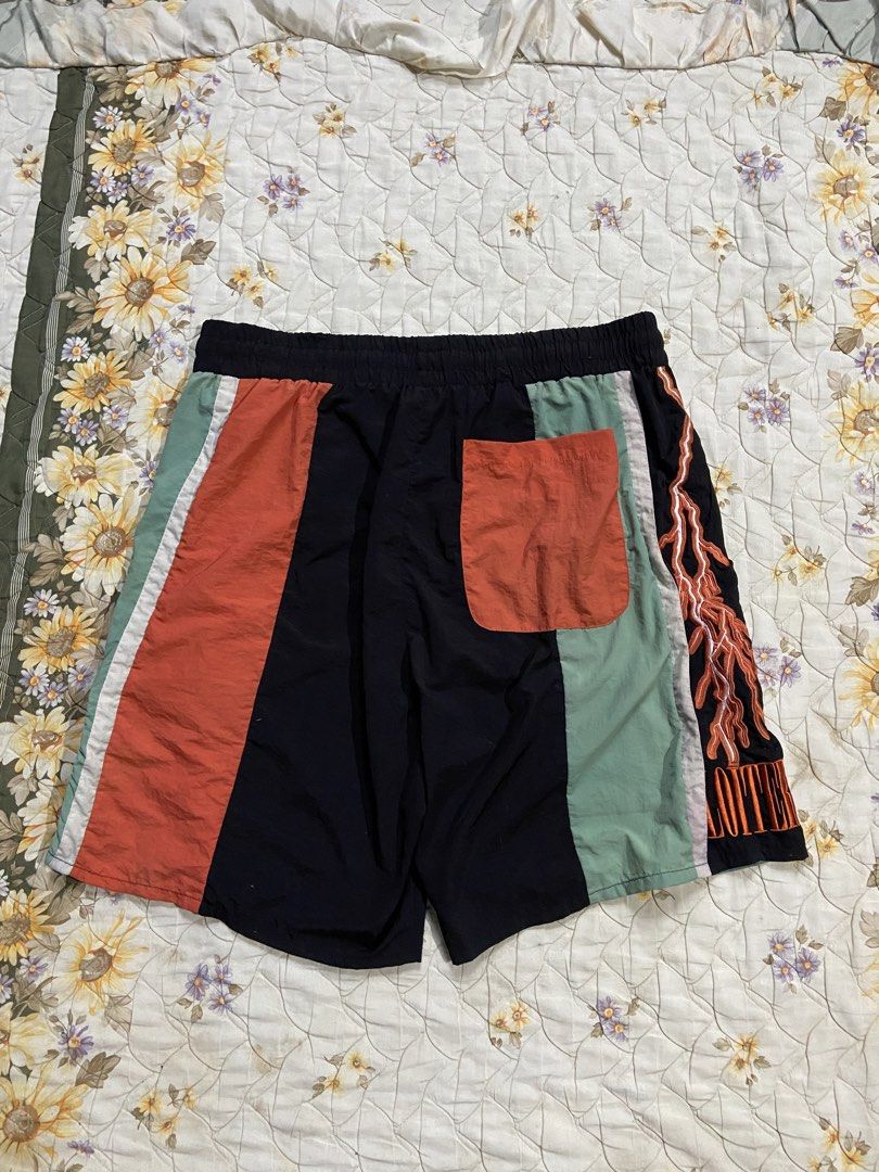 BOARD SHORT LOITERS (Category: Shorts) located in Salug. Submitted by bagdoi_finds (Listing ID 1464884767, Image 2). Description: .