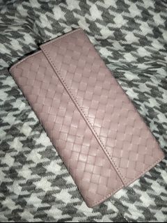 (Category: ) located in . Submitted by girlshopmcollection (Listing ID 1464870941, Image 1). Description: .