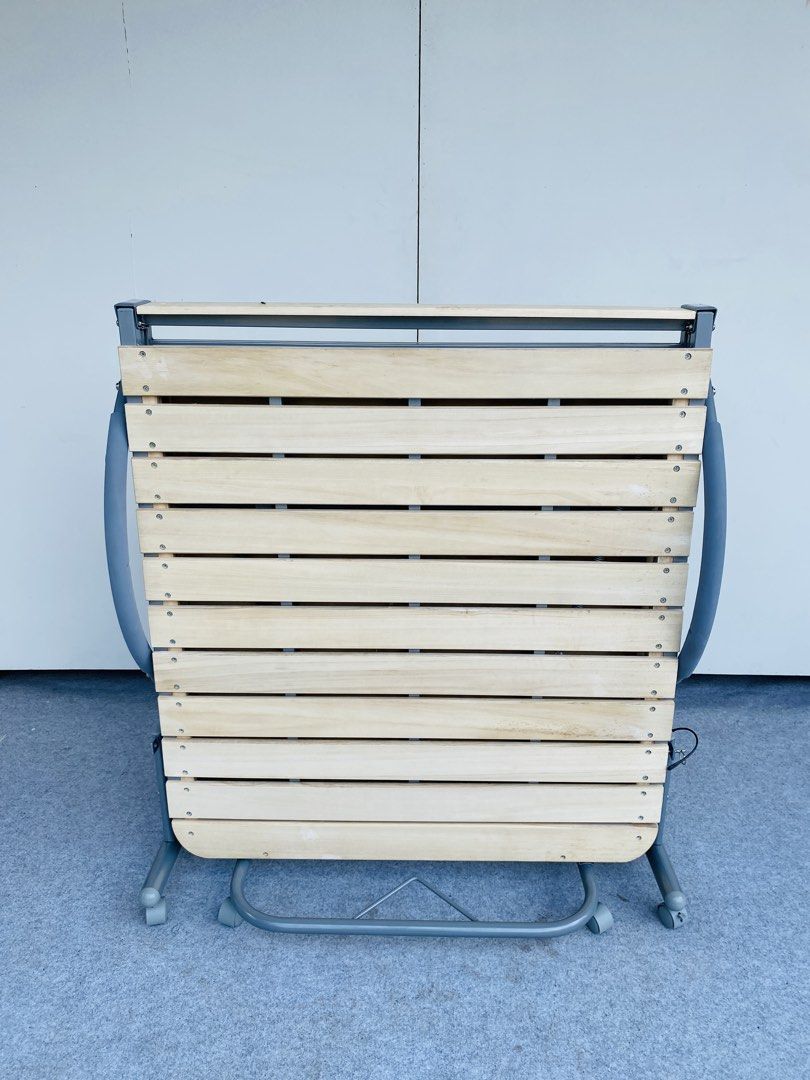 Brand New Folding Bedframe (Category: Bed Frames & Mattresses) located in Manila. Submitted by elliefurnies31 (Listing ID 1464808919, Image 3). Description: "JAPAN SURPLUS" FOLDING BEDFRAME BRAND NEW CONDITION WITH BOX SIZE: 81L" x 36W" x 14-43H" inches (AS-IS ITEM) IN GOOD CONDITION.
