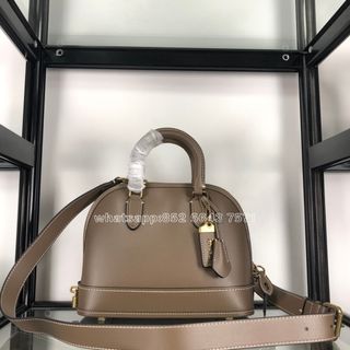 （分類：）位於 。 由 lvy-yin 提交（商品編號 1464843704，圖片 1）。簡介： 。