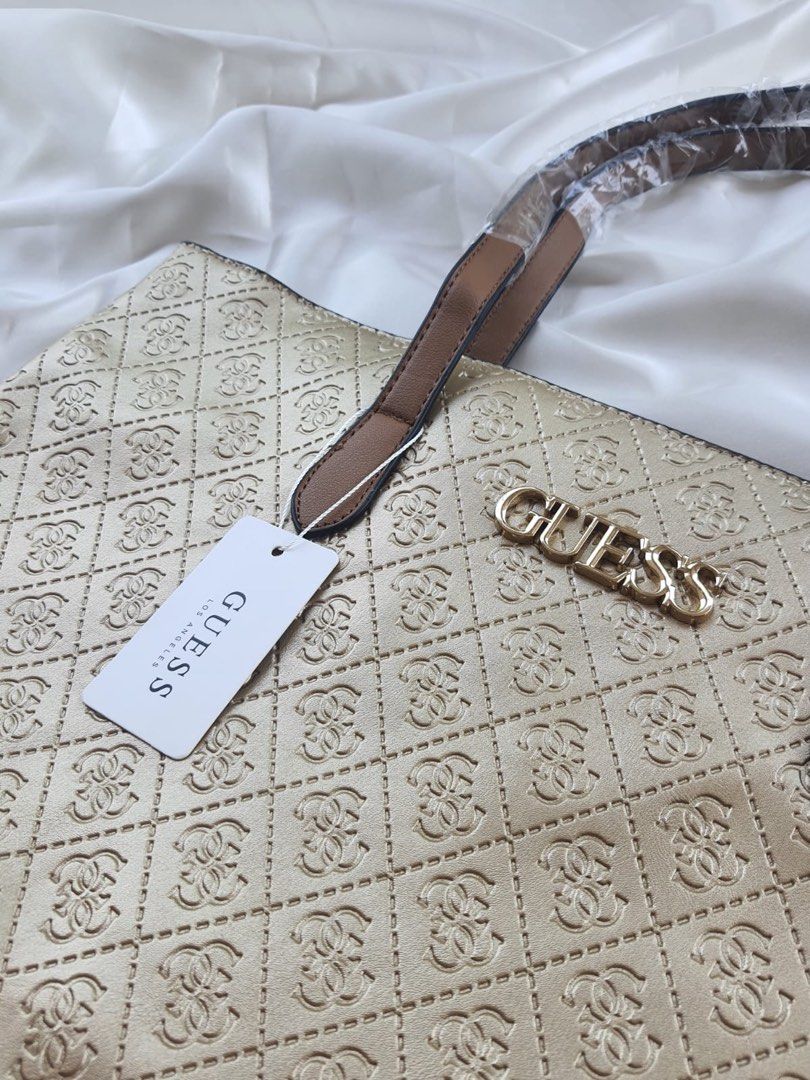 Brand New GUESS Tote (Category: Tote Bags) located in Paranaque City. Submitted by shopshineph (Listing ID 1464937454, Image 3). Description: .