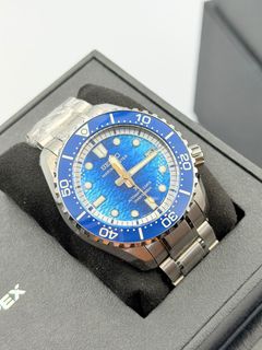 (Category: ) located in . Submitted by en2watches (Listing ID 1462385253, Image 1). Description: .