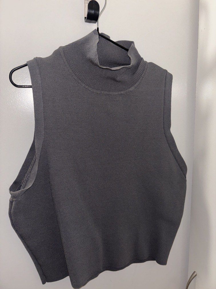 Branded clothes (Category: Dresses) located in San Juan City. Submitted by tropicbling (Listing ID 1464898784, Image 1). Description: ₱50-₱100 each Zara / forever 21.