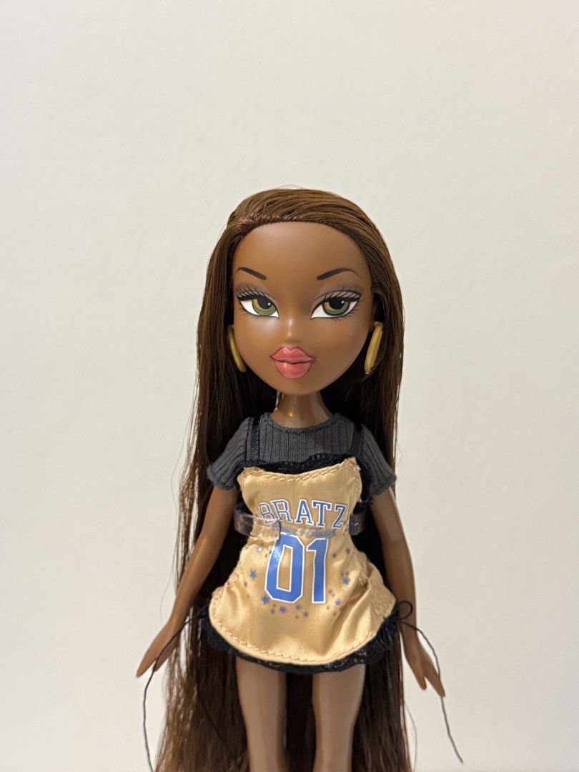 BRATZ SLEEPOVER 2ND ED SASHA (HTF) (Category: Kids Toys) located in Davao. Submitted by cutiebratz8683 (Listing ID 1464830259, Image 1). Description: ✨BRATZ SLEEPOVER 2ND ED SASHA✨ ‼️6500‼️ - WYSWYG - small lip rub - head quite loose - stand included 📦Shipment and payment - jnt weekend shipping - gcash - strictly no refunds - preloved condition.