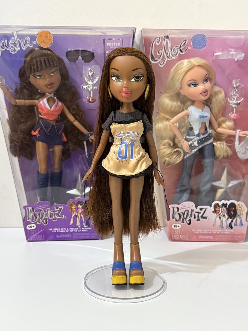 BRATZ SLEEPOVER 2ND ED SASHA (HTF) (Category: Kids Toys) located in Davao. Submitted by cutiebratz8683 (Listing ID 1464830259, Image 2). Description: ✨BRATZ SLEEPOVER 2ND ED SASHA✨ ‼️6500‼️ - WYSWYG - small lip rub - head quite loose - stand included 📦Shipment and payment - jnt weekend shipping - gcash - strictly no refunds - preloved condition.